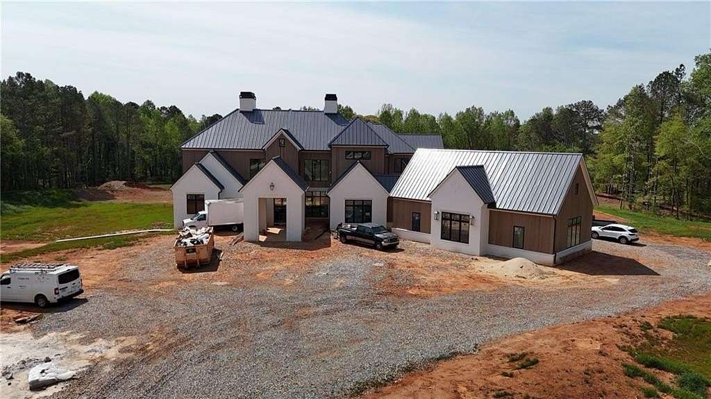 12.2 Acres of Land with Home for Sale in Milton, Georgia