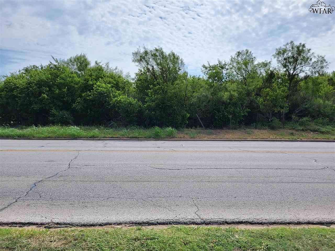 0.72 Acres of Residential Land for Sale in Wichita Falls, Texas