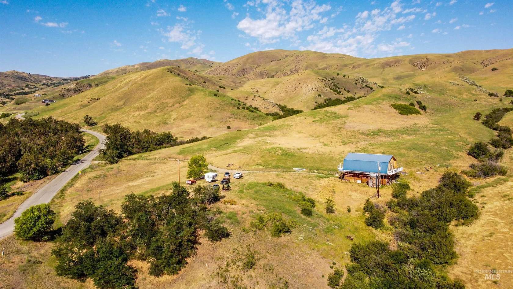 13 Acres of Land with Home for Sale in Horseshoe Bend, Idaho