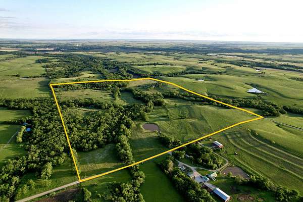 121 Acres of Land for Auction in Madison, Kansas
