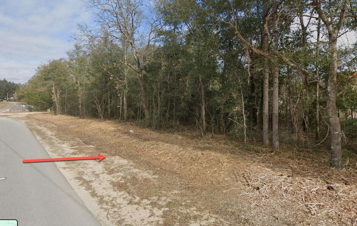 1.49 Acres of Residential Land for Sale in DeFuniak Springs, Florida