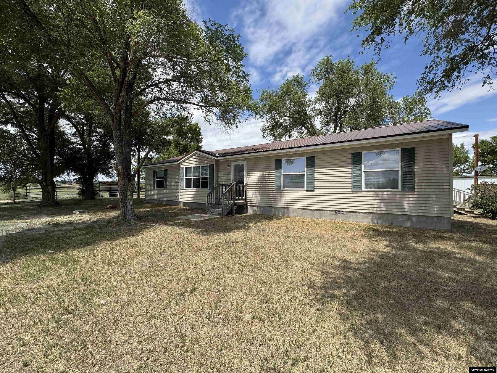 23.9 Acres of Land with Home for Sale in Riverton, Wyoming