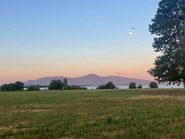 1 Acre of Residential Land for Sale in Chiloquin, Oregon