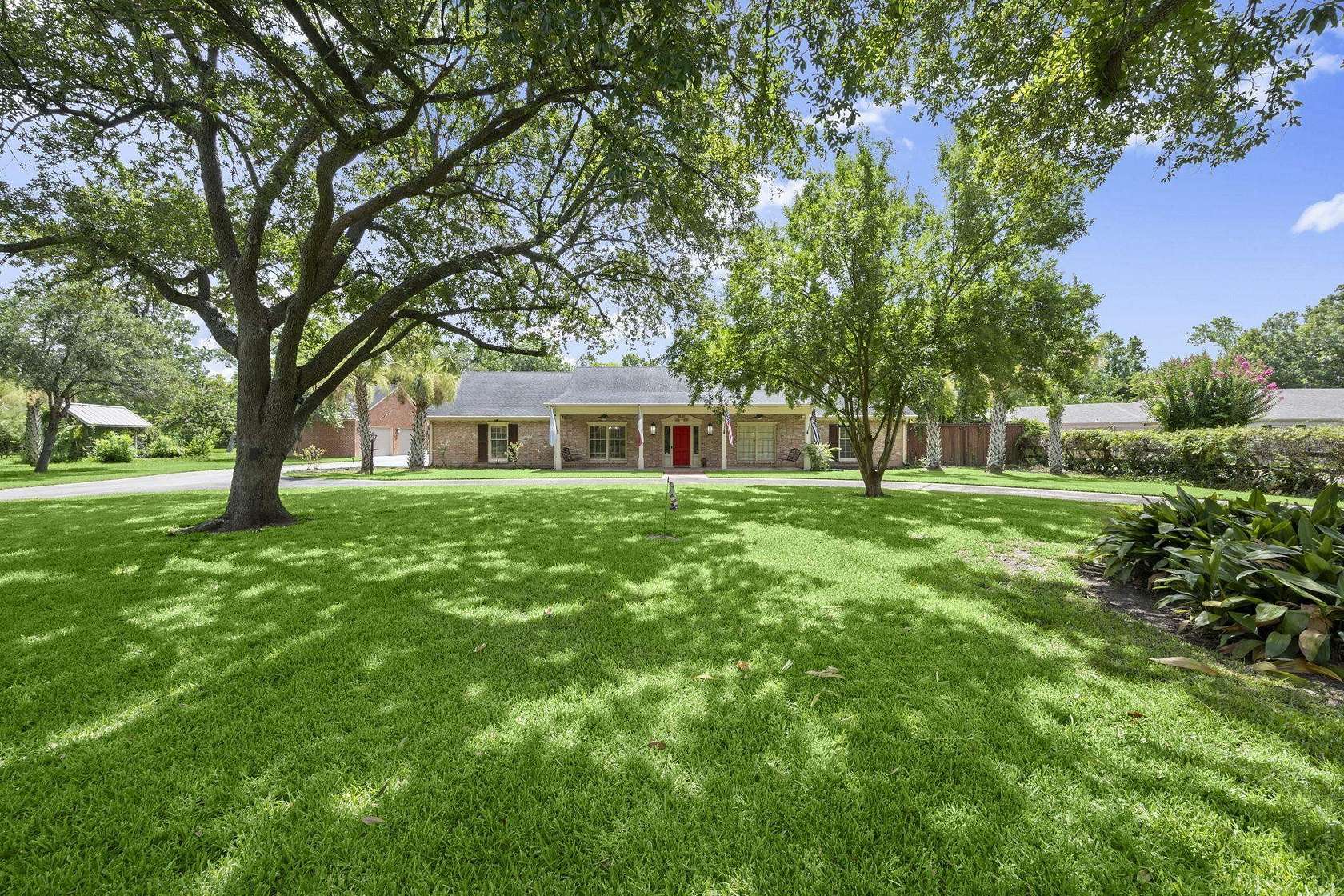 4 Acres of Residential Land with Home for Sale in Beaumont, Texas