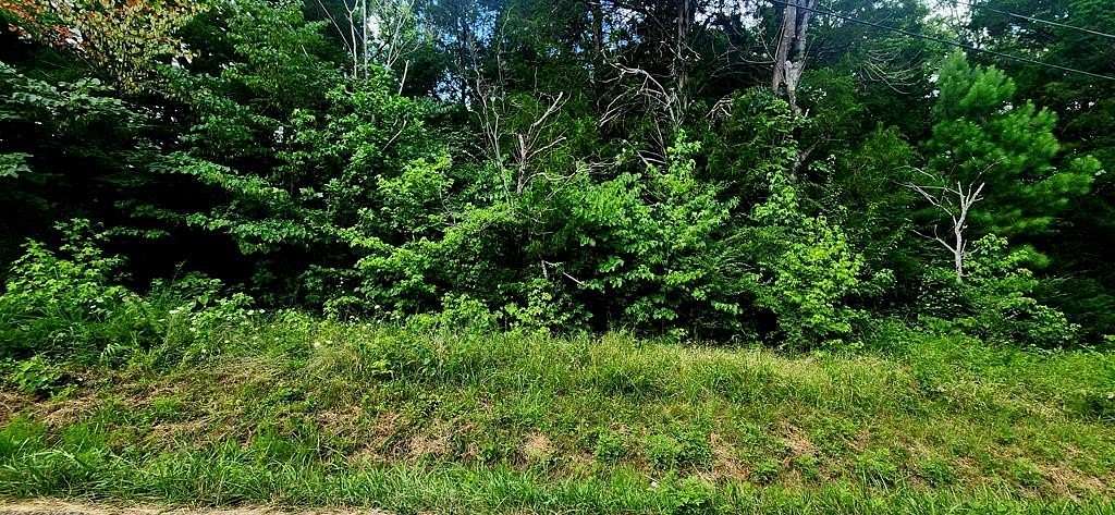 1.3 Acres of Residential Land for Sale in Camden, Tennessee