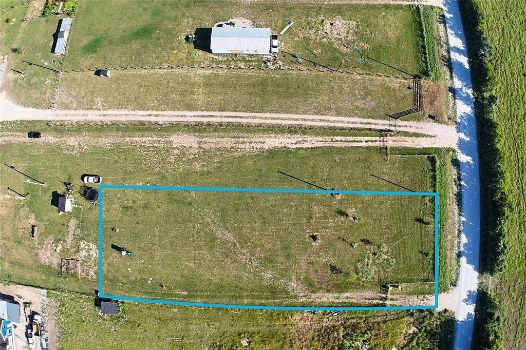 1 Acre of Land for Sale in Itasca, Texas