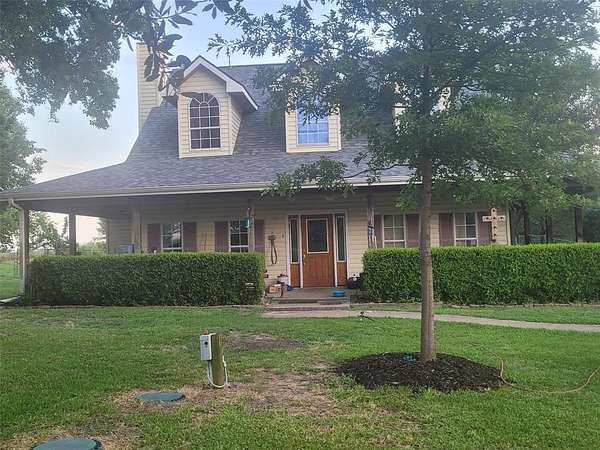 3.27 Acres of Residential Land with Home for Sale in Sherman, Texas