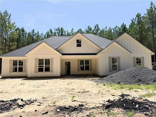 4.65 Acres of Residential Land with Home for Sale in Salem, Alabama