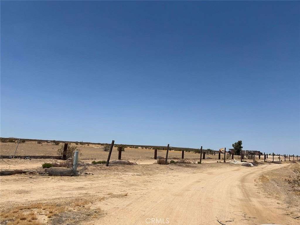 10.3 Acres of Land for Sale in Lancaster, California