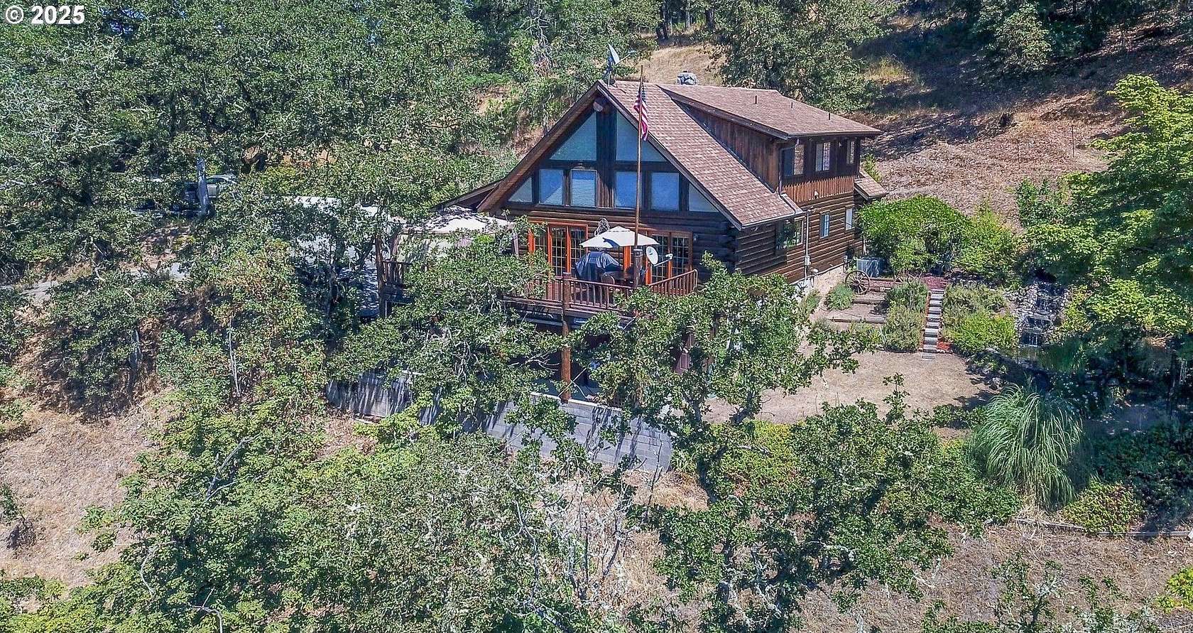 6.1 Acres of Residential Land with Home for Sale in Riddle, Oregon