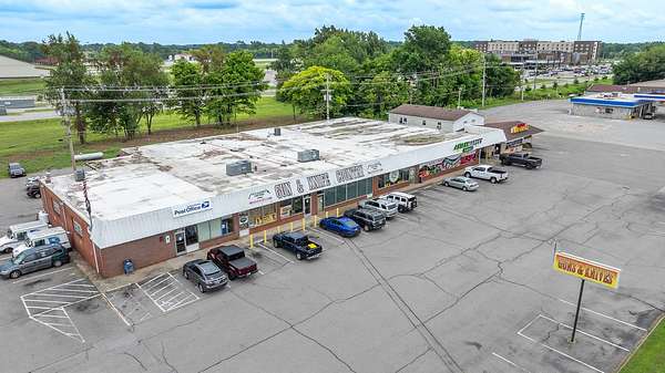 3.25 Acres of Improved Commercial Land for Sale in Oak Grove, Kentucky