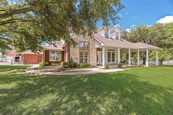 10 Acres of Recreational Land with Home for Sale in Crandall, Texas