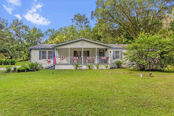 2 Acres of Residential Land with Home for Sale in Reddick, Florida