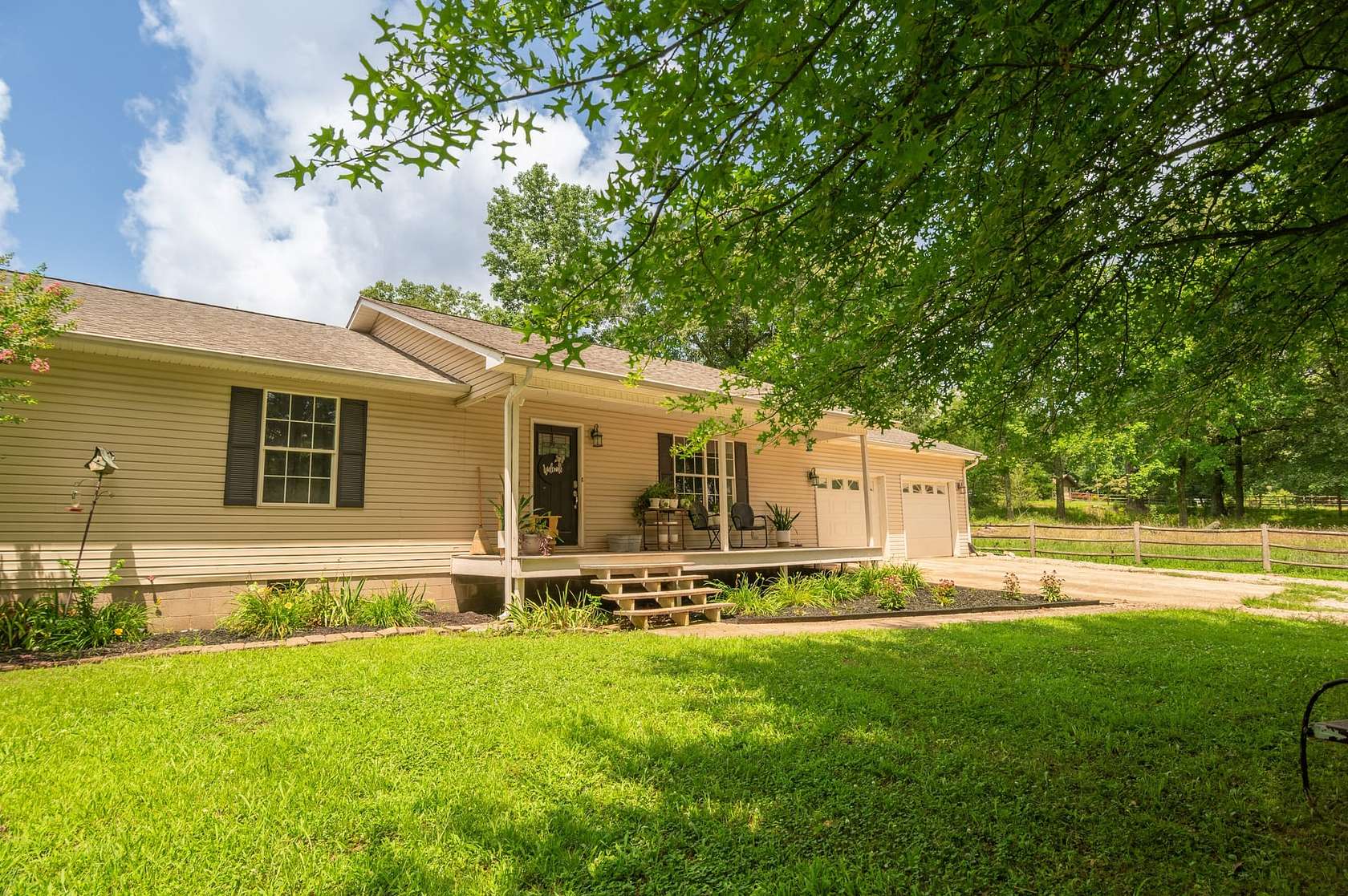 2.9 Acres of Residential Land with Home for Sale in Dexter, Missouri