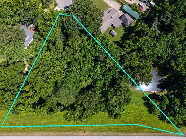 1 Acre of Residential Land for Sale in Brighton, Tennessee