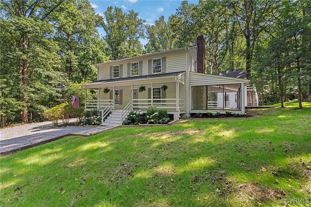 2.45 Acres of Residential Land with Home for Sale in Mechanicsville, Virginia