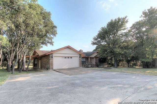 2.49 Acres of Residential Land with Home for Lease in Boerne, Texas