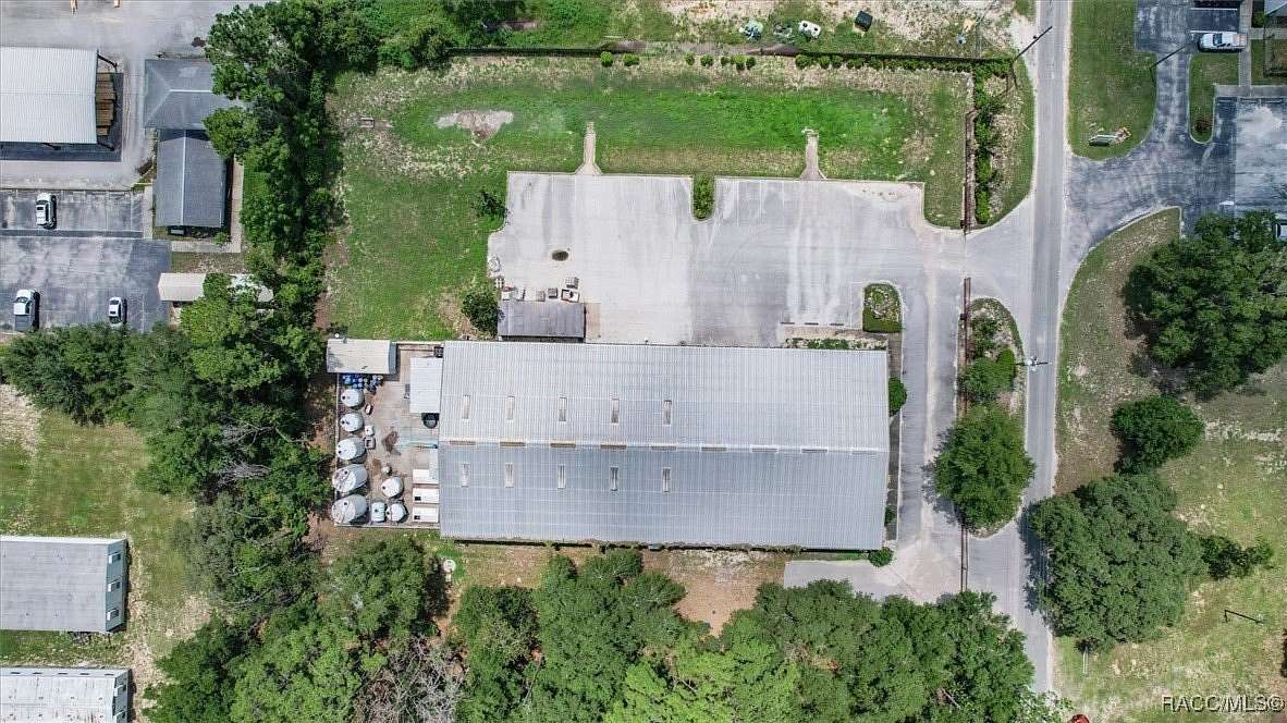 2 Acres of Mixed-Use Land for Sale in Lecanto, Florida