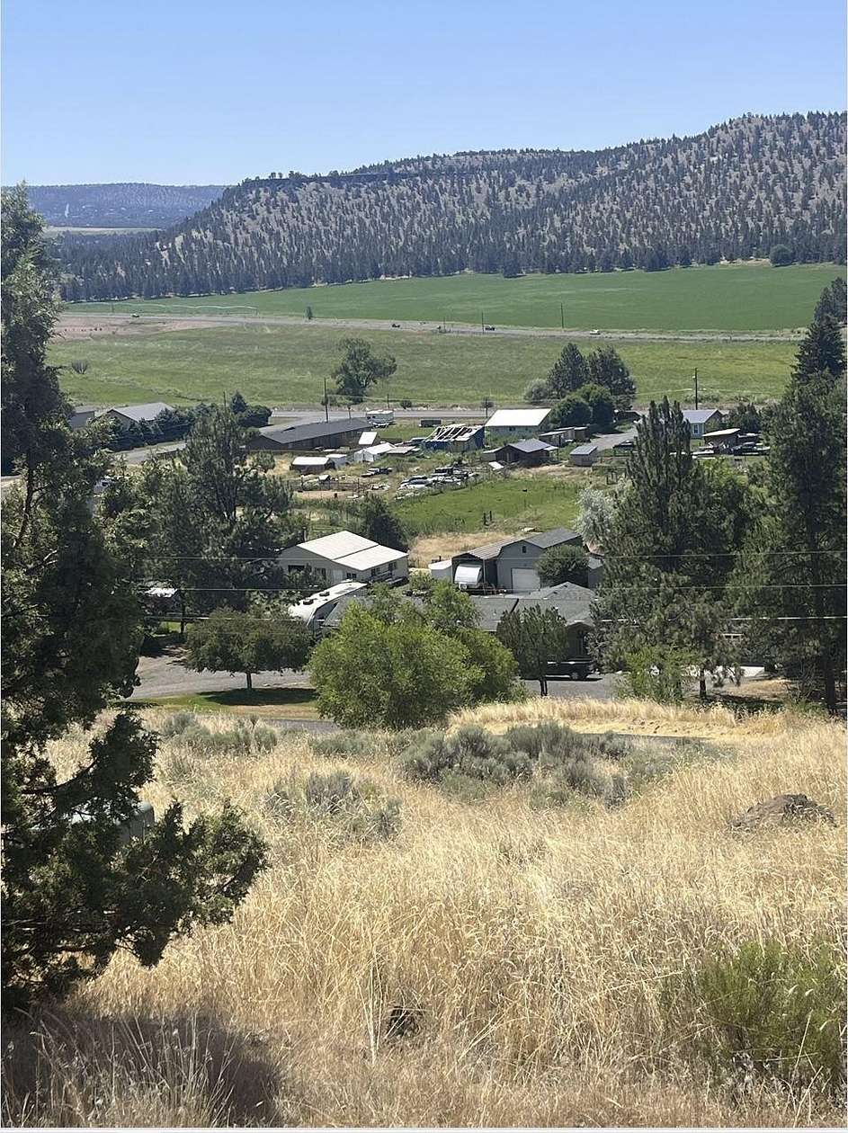 2 Acres of Residential Land for Sale in Prineville, Oregon