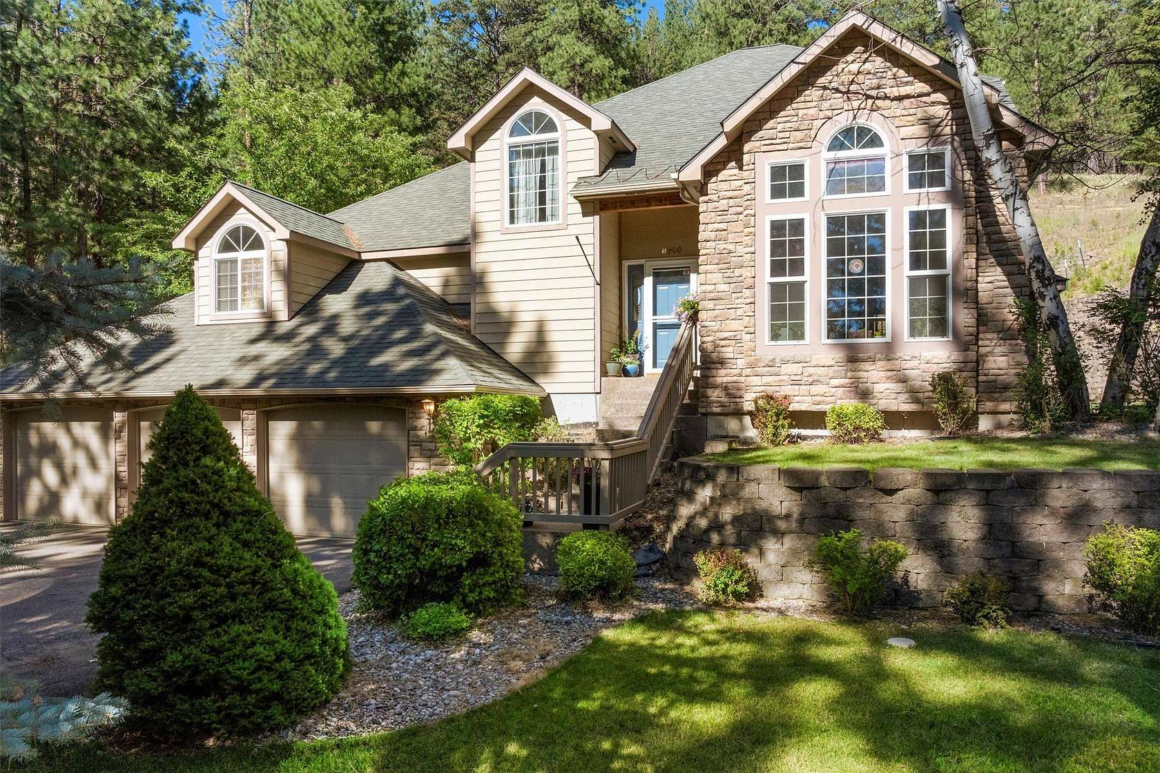 2.3 Acres of Residential Land with Home for Sale in Missoula, Montana