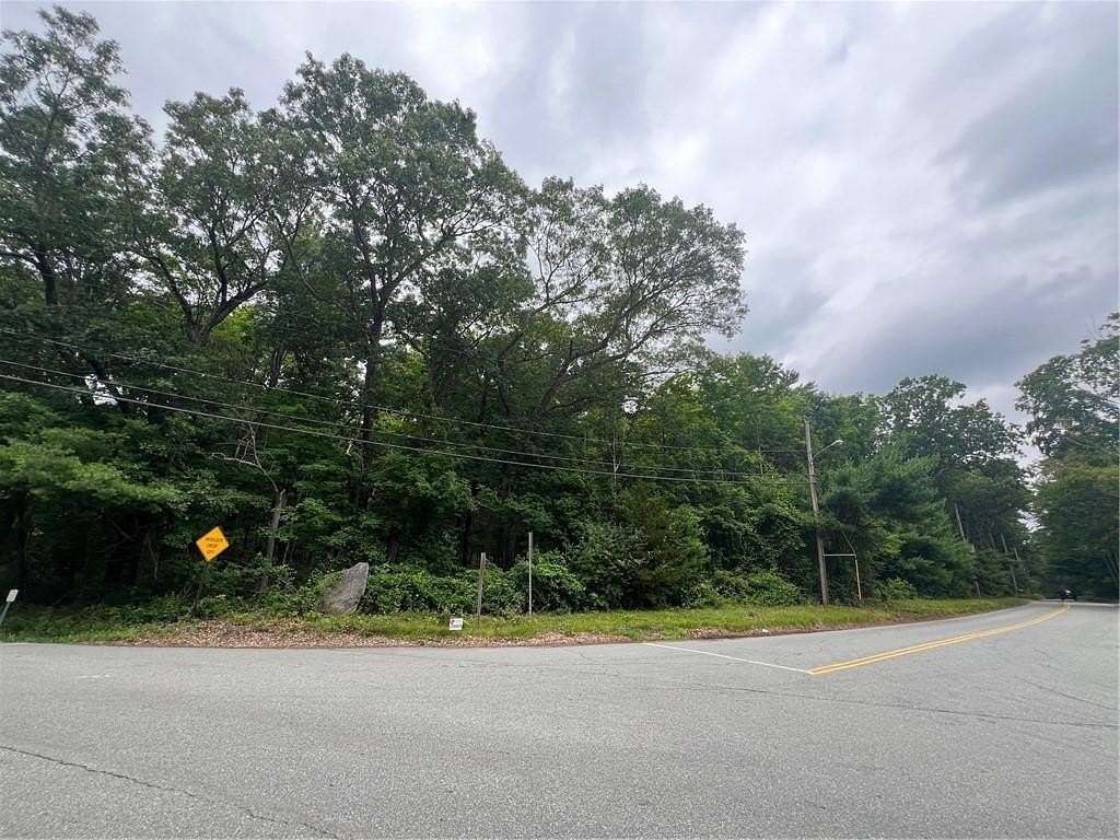 2.5 Acres of Residential Land for Sale in Coventry, Rhode Island