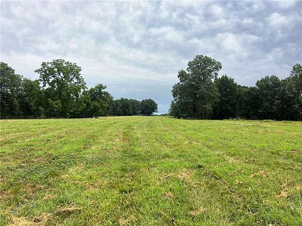 140 Acres of Recreational Land for Sale in Powell, Missouri
