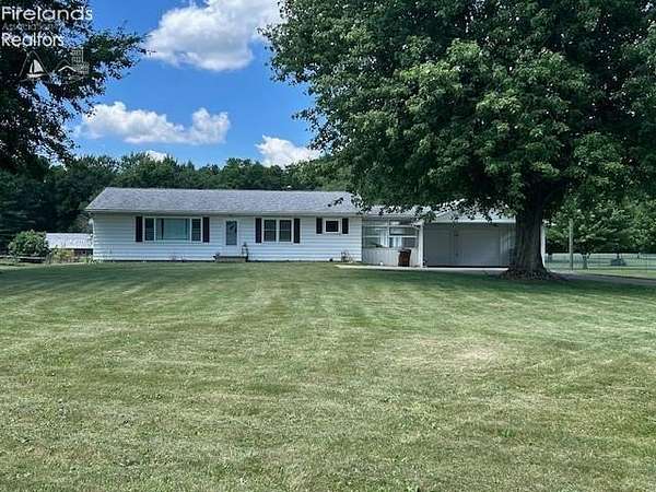 1.65 Acres of Residential Land with Home for Sale in Plymouth, Ohio