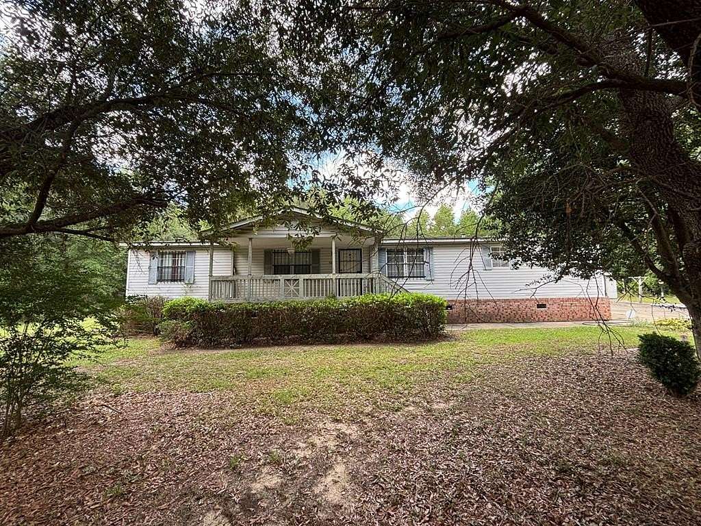 1.59 Acres of Residential Land with Home for Sale in Rembert, South Carolina