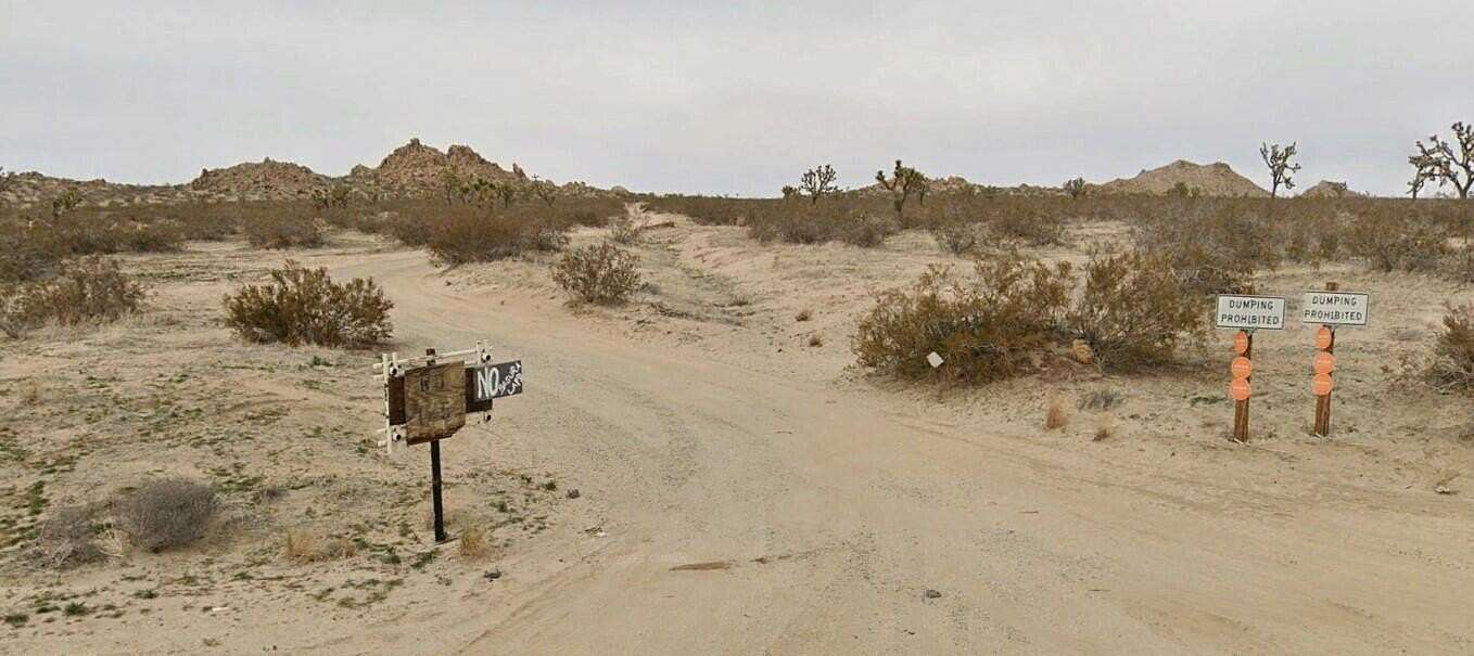 2.55 Acres of Land for Sale in Palmdale, California