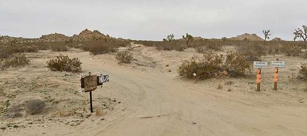 2.55 Acres of Land for Sale in Palmdale, California