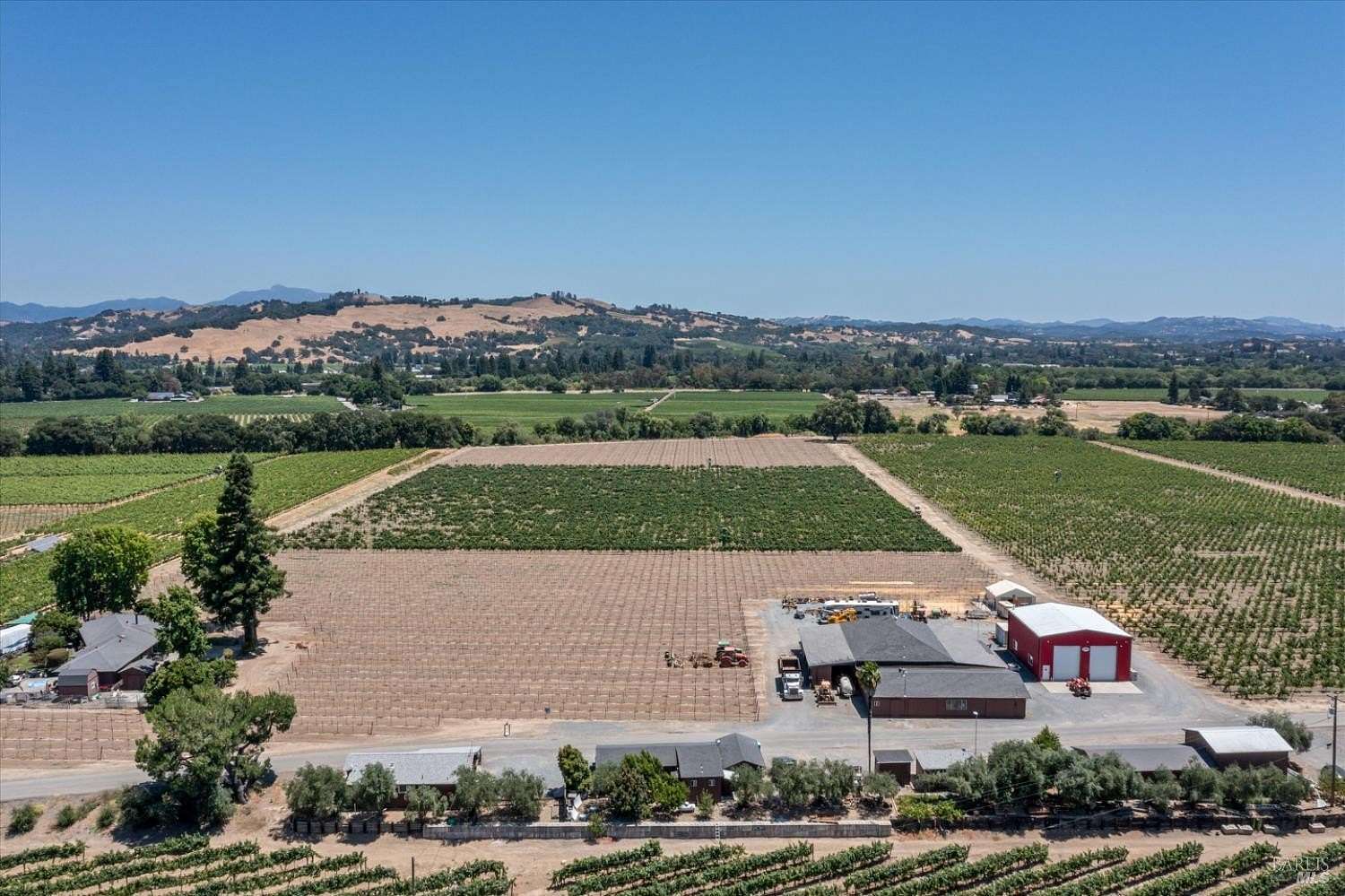 16.4 Acres of Land with Home for Sale in Healdsburg, California