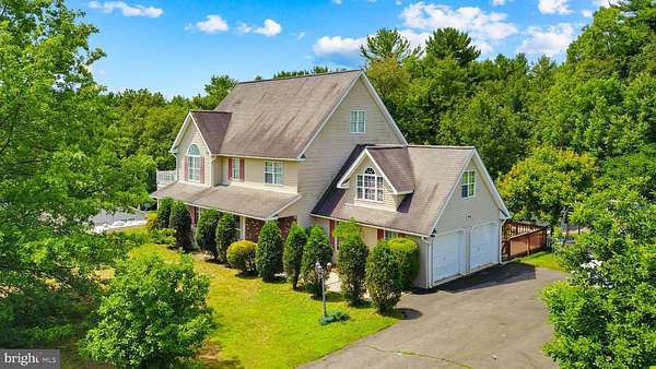 2 Acres of Residential Land with Home for Sale in Effort, Pennsylvania