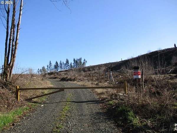 120 Acres of Land for Sale in Silverton, Oregon