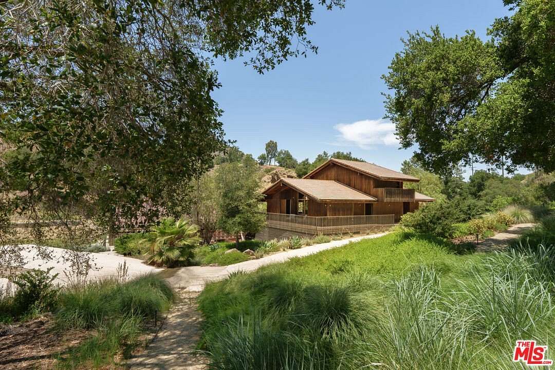 10.3 Acres of Land with Home for Sale in Malibu, California