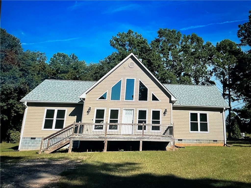 2.47 Acres of Land with Home for Sale in Central, South Carolina