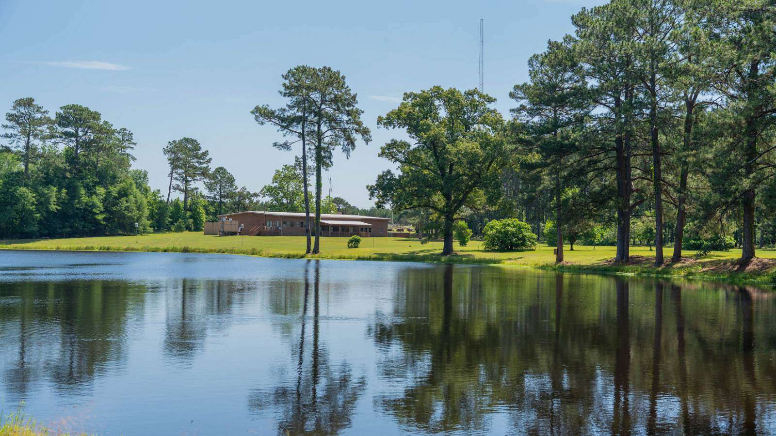 176 Acres of Land with Home for Sale in Dublin, Georgia