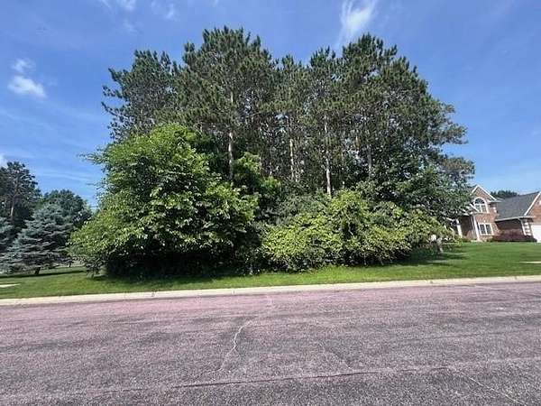 0.33 Acres of Residential Land for Sale in Portage, Wisconsin