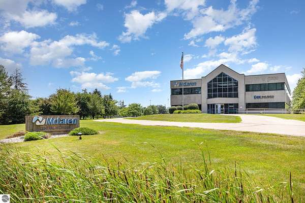 7.5 Acres of Improved Commercial Land for Sale in Mount Pleasant, Michigan