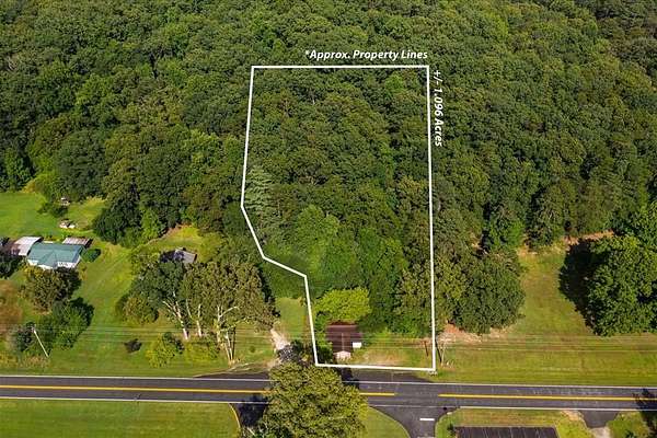 1 Acre of Residential Land for Sale in Rock Spring, Georgia