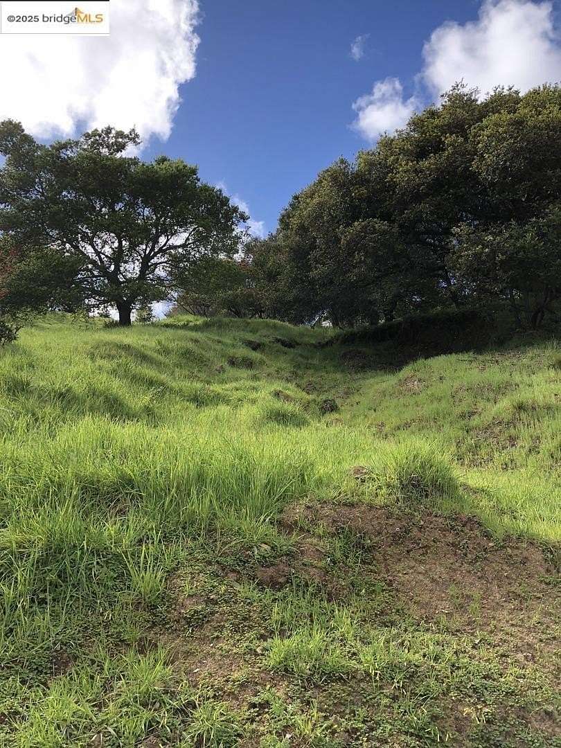 0.23 Acres of Land for Sale in San Rafael, California