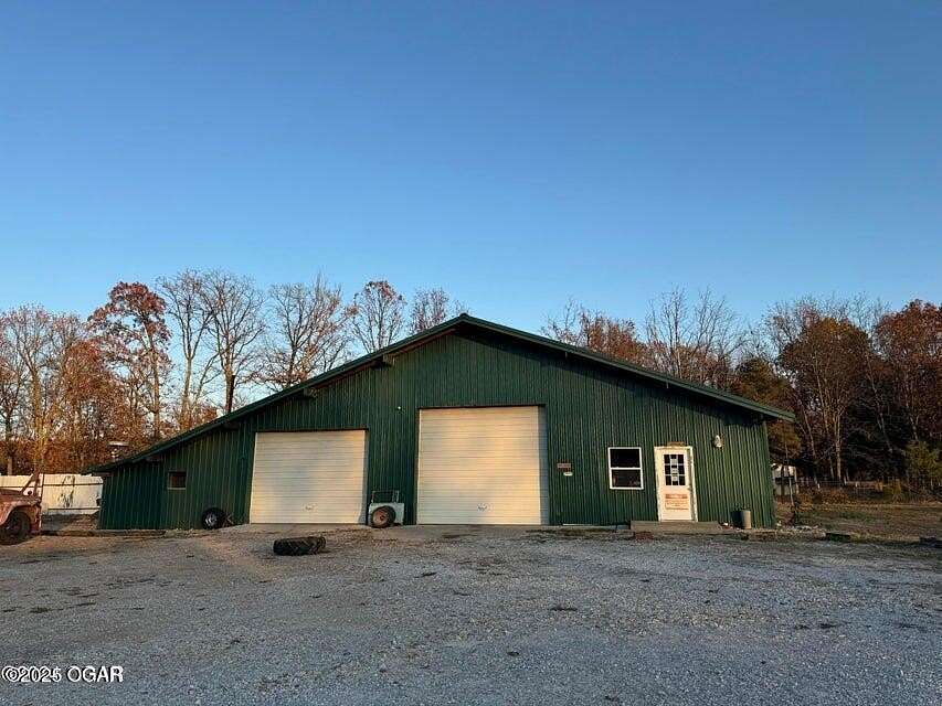 3 Acres of Improved Mixed-Use Land for Sale in Wentworth, Missouri