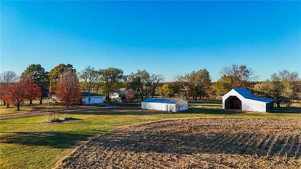 4 Acres of Residential Land with Home for Sale in Wellsville, Kansas