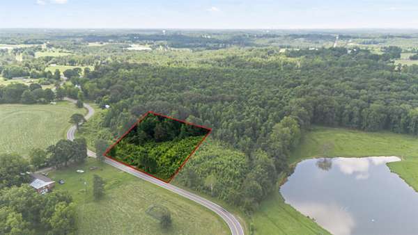 1 Acre of Residential Land for Sale in Falkville, Alabama