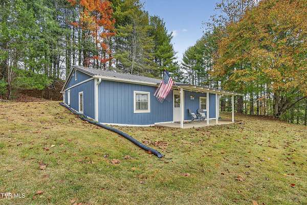 2.26 Acres of Residential Land with Home for Sale in Abingdon, Virginia