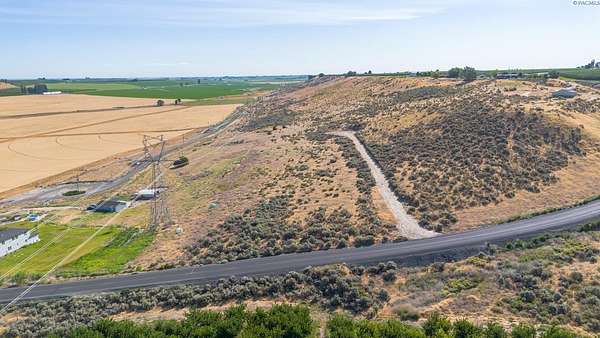 5.48 Acres of Land for Sale in Eltopia, Washington