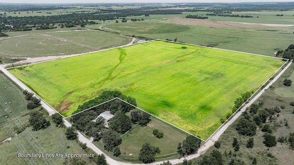33 Acres of Recreational Land & Farm for Sale in De Leon, Texas