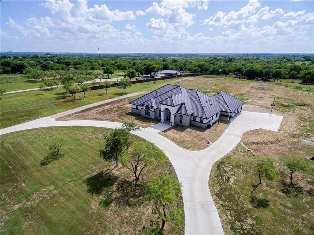9.5 Acres of Land with Home for Sale in Sanger, Texas