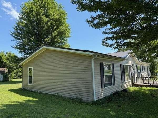 2.3 Acres of Residential Land with Home for Sale in Marshall, Missouri