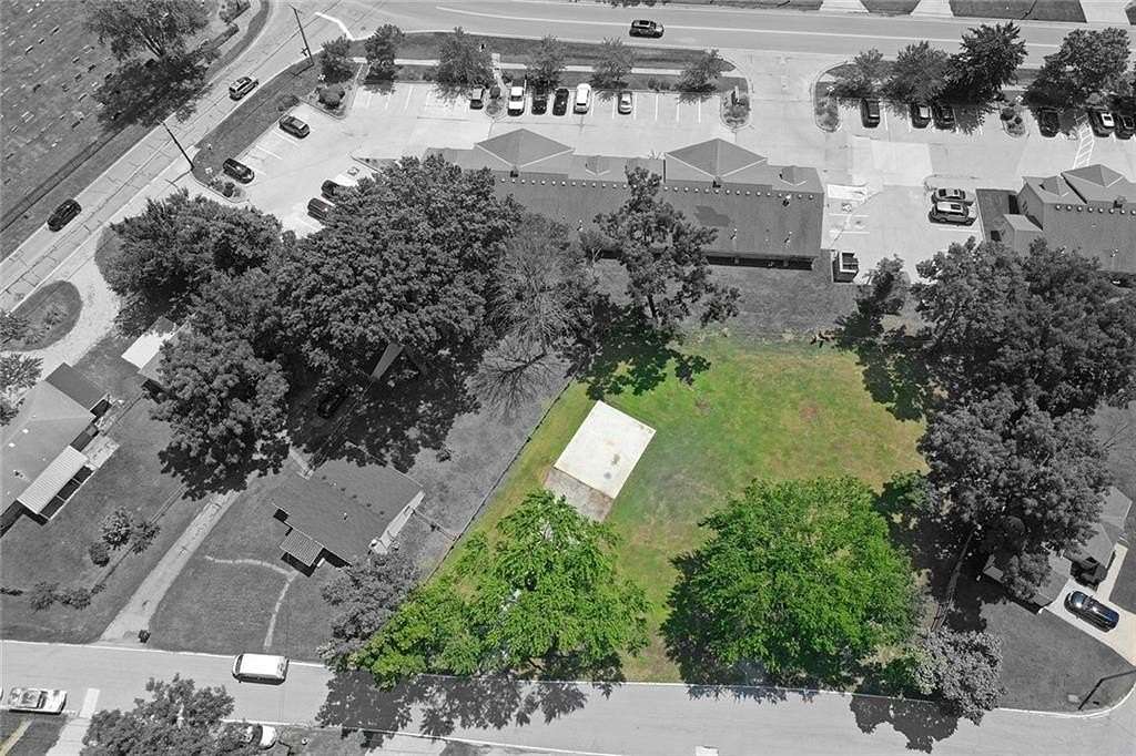 0.25 Acres of Residential Land for Sale in Lee's Summit, Missouri