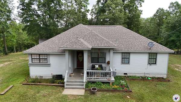 5 Acres of Residential Land with Home for Sale in Texarkana, Arkansas